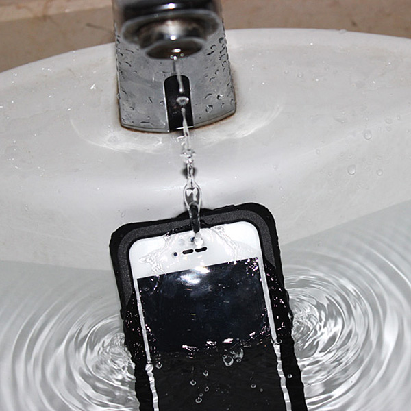 Ipega PG-I5056 Portable Sleek Inclosed Waterproof Protective Plastic Case for iPhone 5 / 5C / 5S ( 1PC )